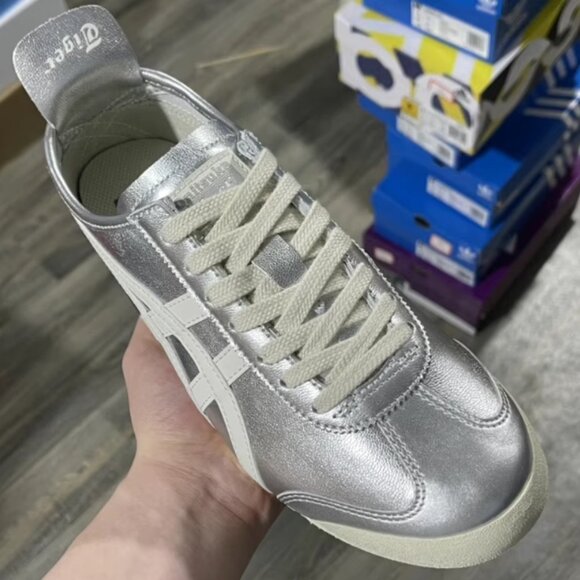 Onitsuka Tiger Mexico 66 ASICS Sneaker Shoes in Silver - Picture 5 of 6